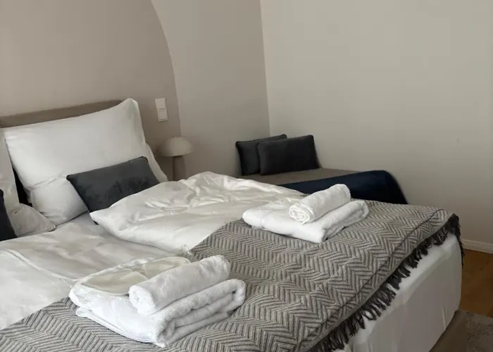1 Bdr - Noble, In Vienna's Center Apartament